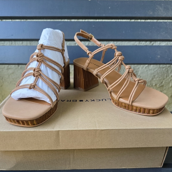 Lucky Brand Womens Bassie Buckle Faux Leather 0310LK1650 Heels Shoes Tan 6.5M - Picture 1 of 7